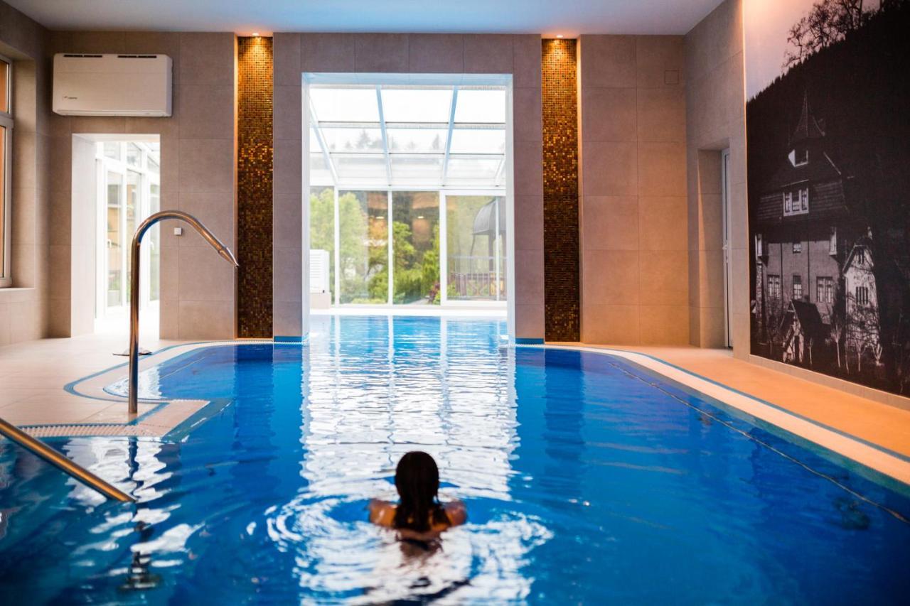 Luxury Spa & Wellness Vila Valaska Luhačovice Exterior foto