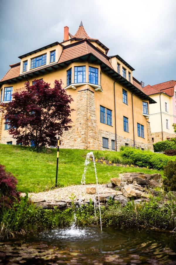 Luxury Spa & Wellness Vila Valaska Luhačovice Exterior foto